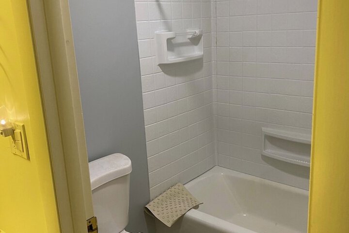 Room 150 of 205