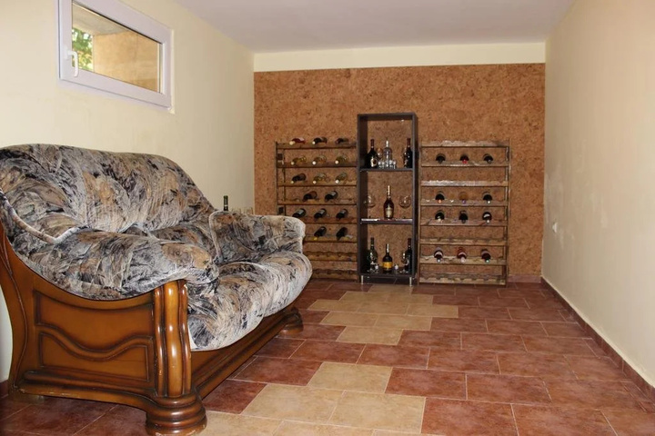 Room 2 of 15