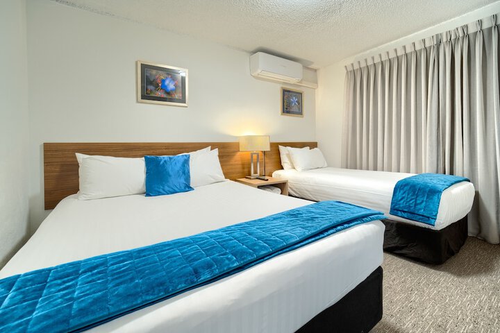 Room 12 of 79