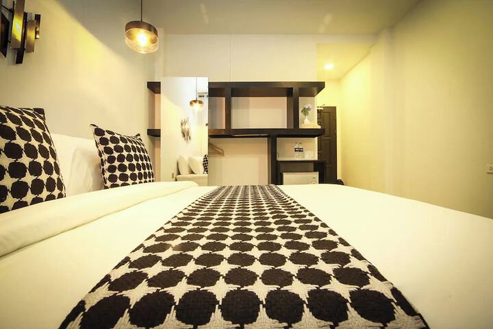Room 13 of 43