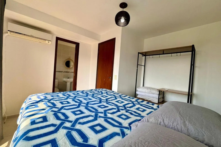 Room 3 of 21
