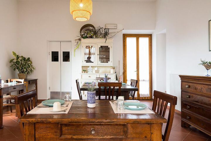 Dining 46 of 75
