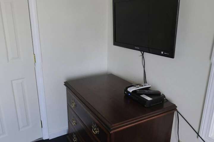 Room 9 of 31