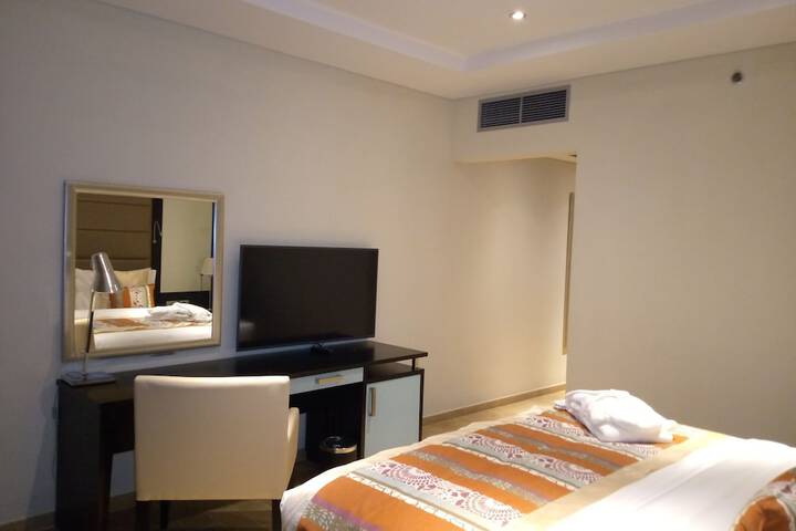 Room 5 of 42