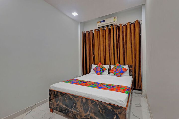 Room 18 of 29