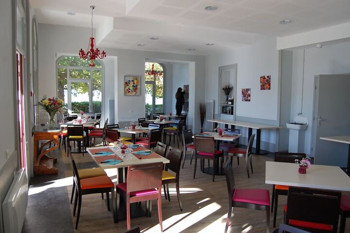 Dining Photos