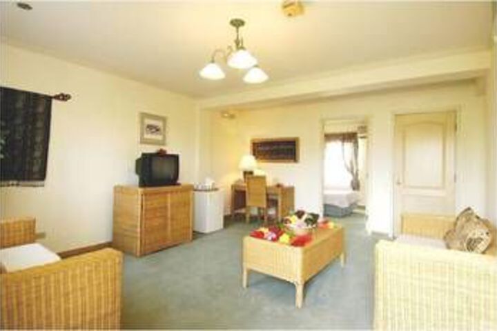 Room 32 of 50
