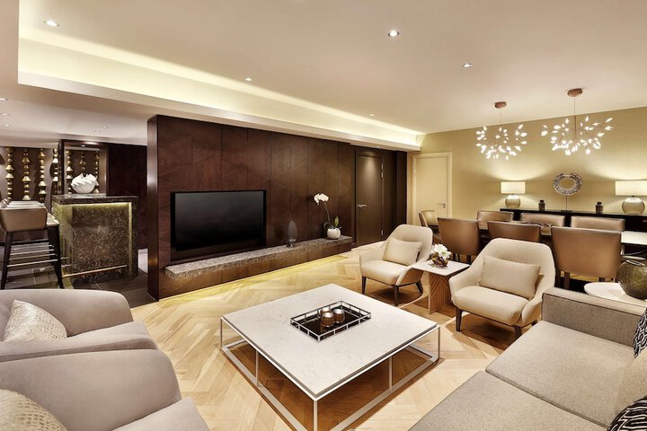 Room 41 of 117