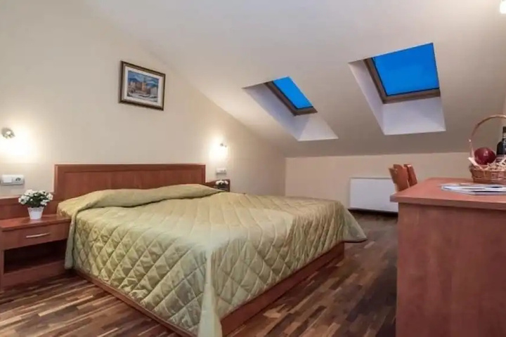 guest_rooms