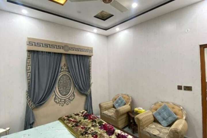 Hotel Gulistan Inn