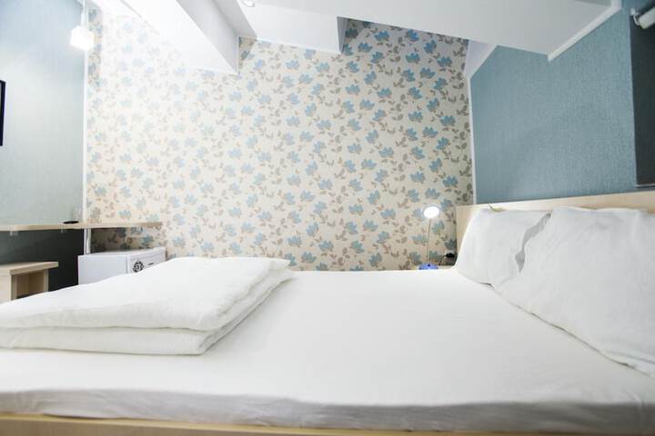 Room 19 of 65