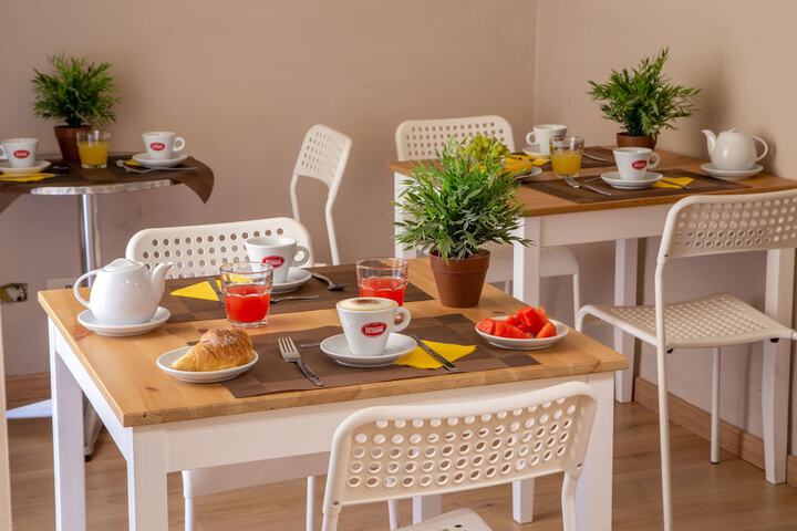 Dining Photos