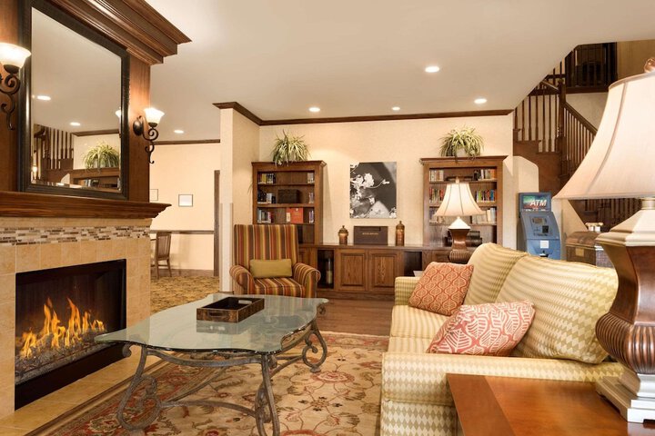Guest Lobby