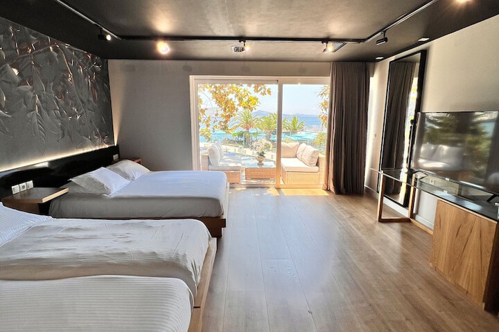 Room 17 of 148