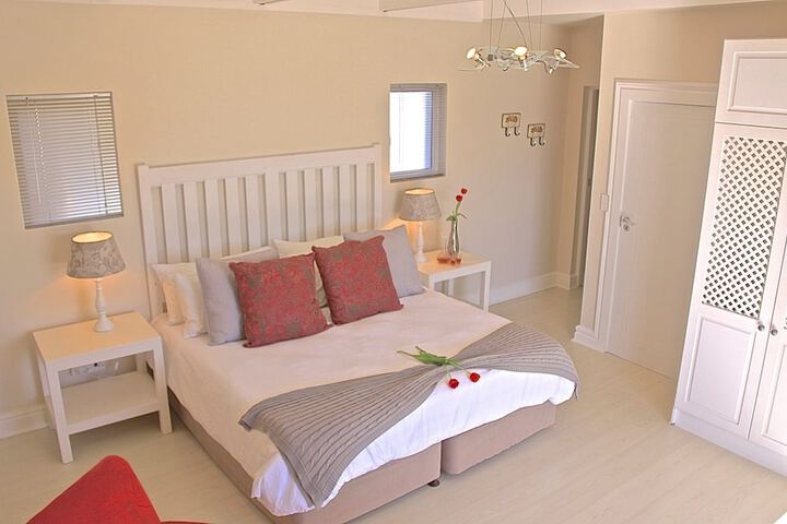Room 5 of 19
