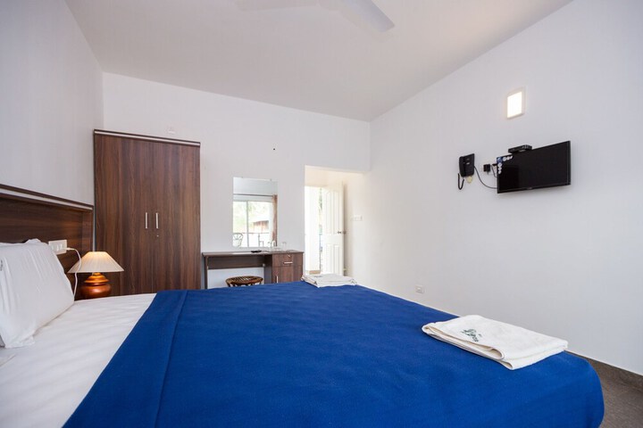Room 7 of 19