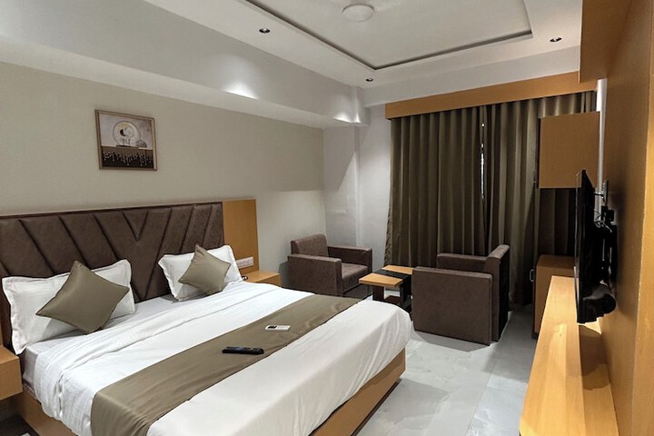 Room 7 of 23