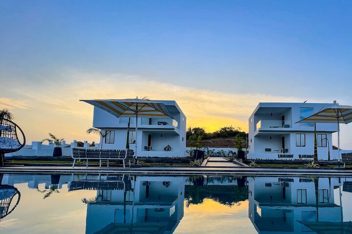 Pool 52 of 121