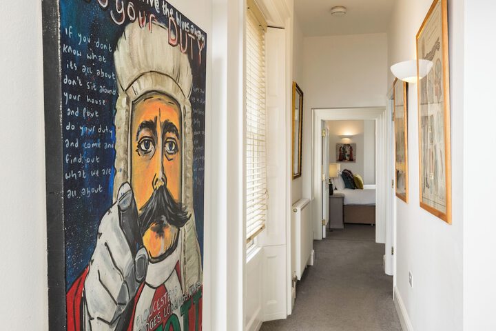 Room 204 of 261