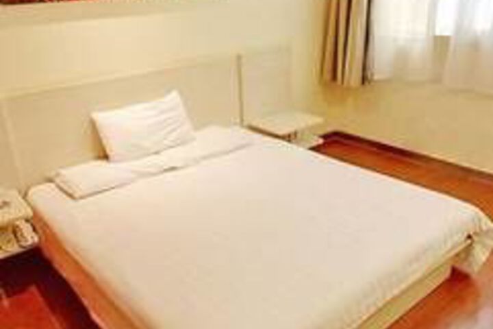 Room 19 of 27