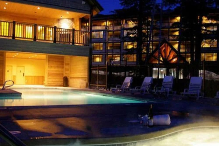 Pool 2 of 4