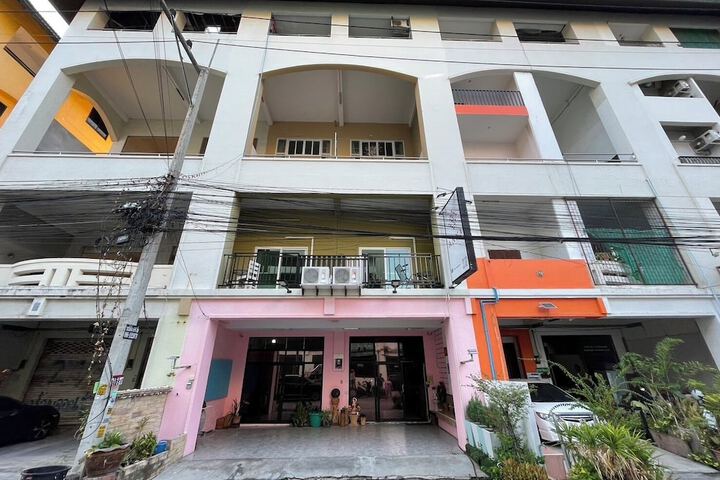 OYO 75486 Anna Residence Jomtien