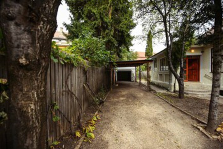 Terrace/Patio 16 of 17