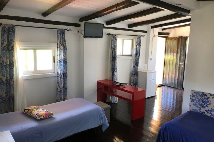 Room 11 of 22