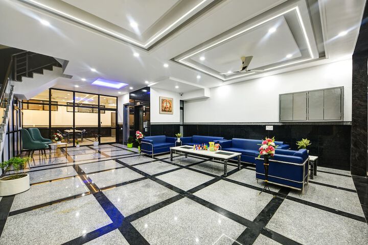 Hotel Interior 7 of 23