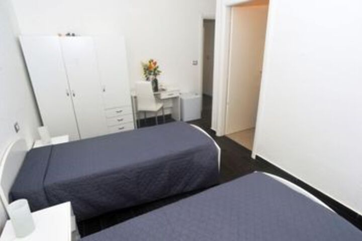 Room 15 of 26