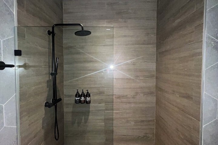 Room 18 of 26