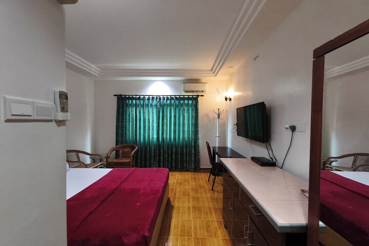 Room 4 of 37
