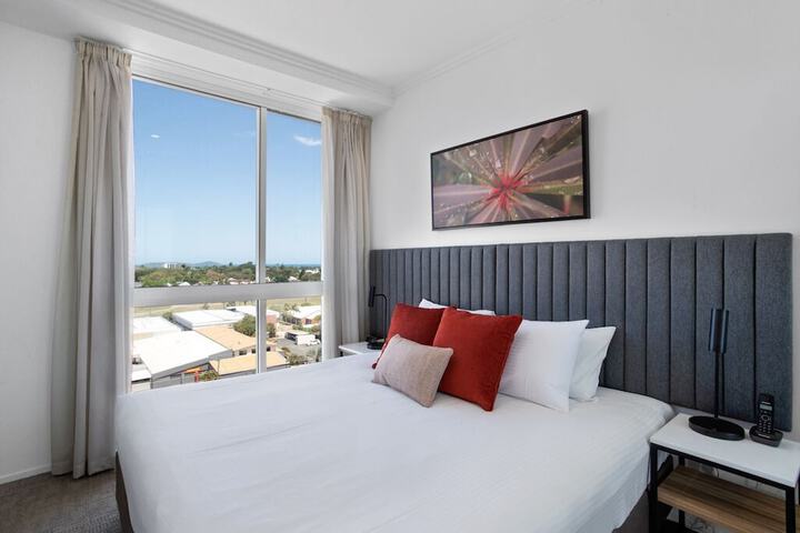 Room 10 of 42