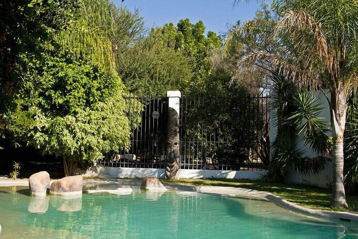 Pool Hotel