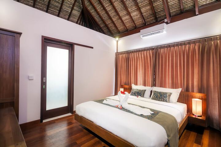Room 5 of 23