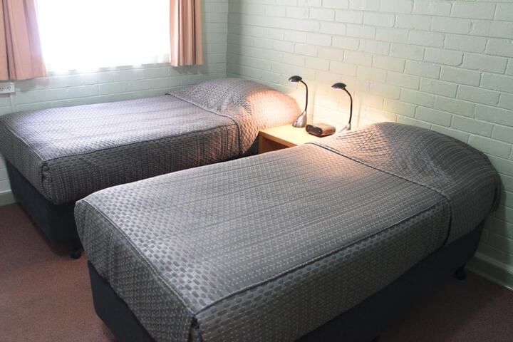 Room 31 of 65