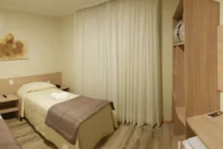 Room 12 of 62