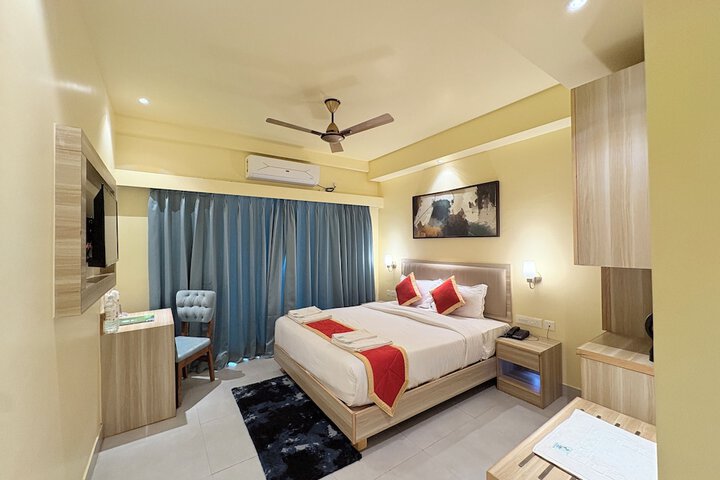 Room 10 of 27
