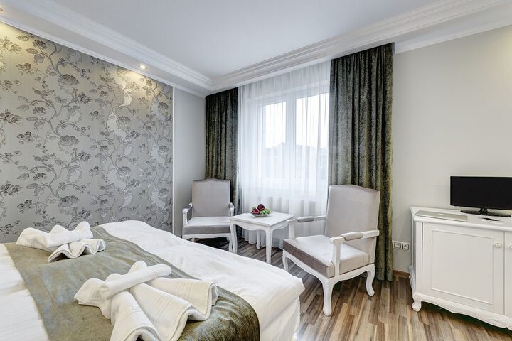 Room 14 of 51