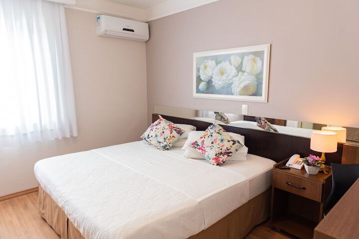 Room 21 of 43