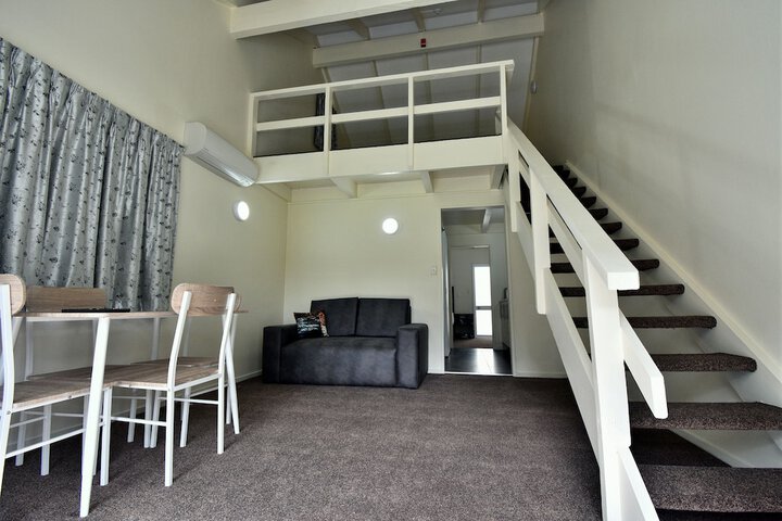 Room 17 of 46
