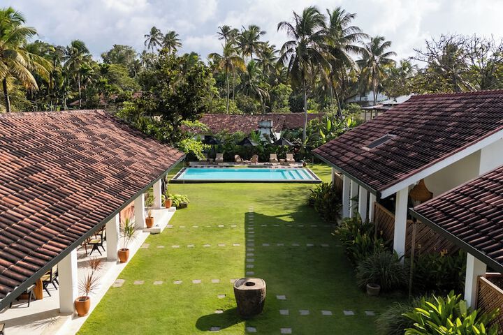Pool 15 of 25