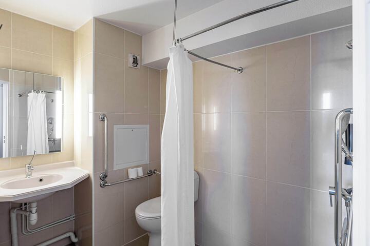 Clean Restrooms