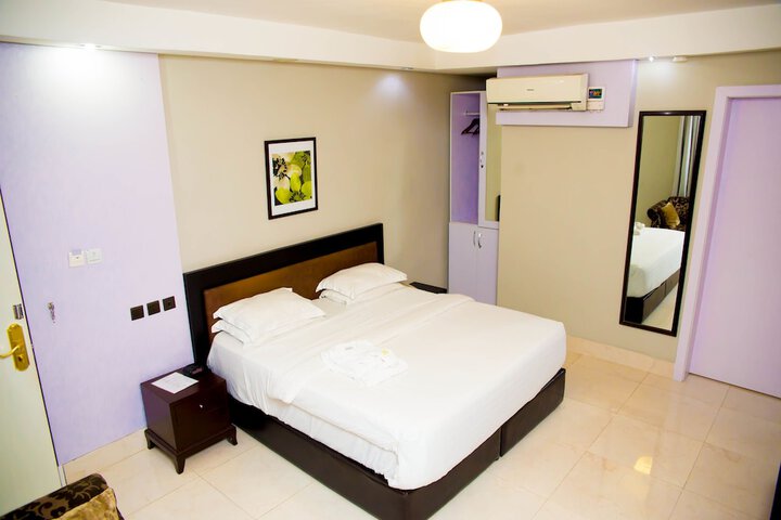 Room 68 of 155