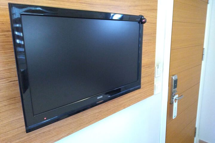 Room 33 of 123