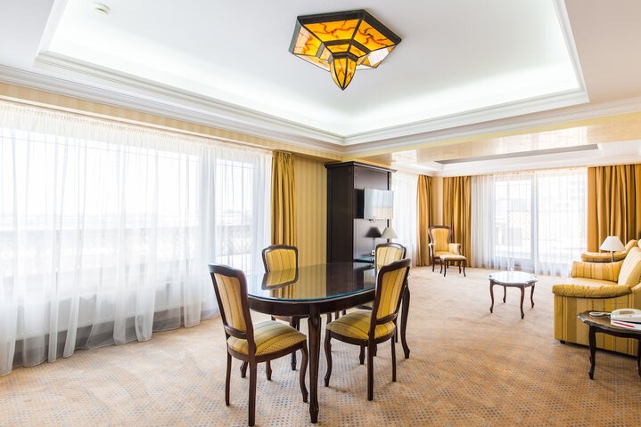 Room 40 of 67