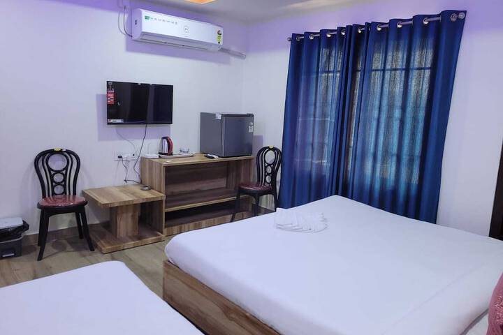 Room 6 of 30