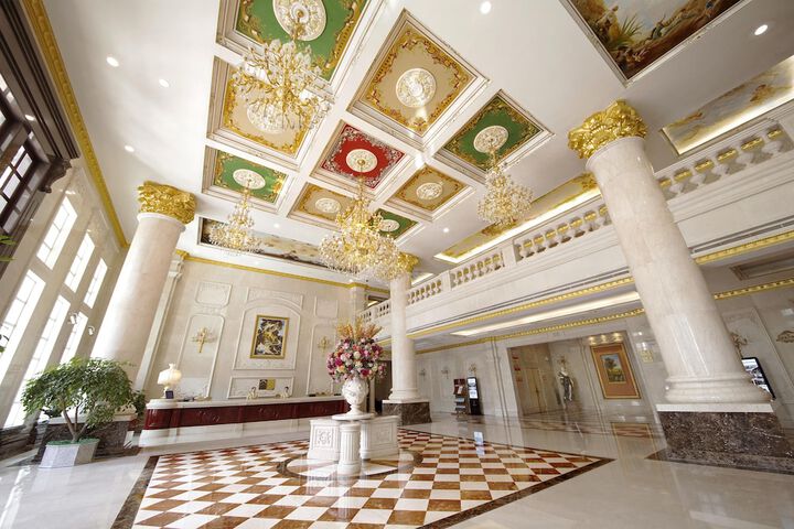Hotel Interior 8 of 91