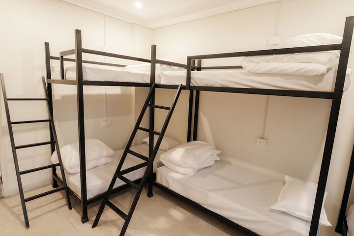 Room 12 of 19