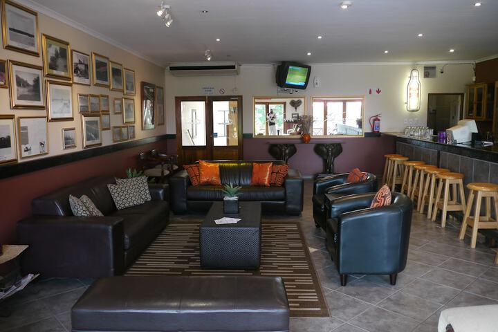 Lounge 67 of 91